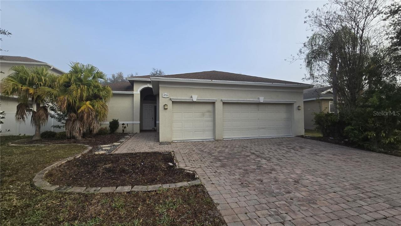 3711 65th Ave., Sarasota, FL 34243