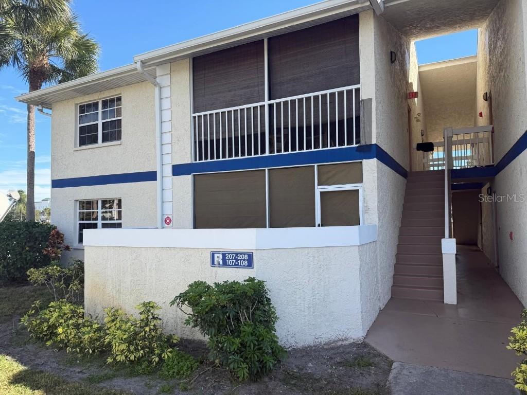 1531 SE Royal Green Cir. #107, Port St Lucie, FL 34952