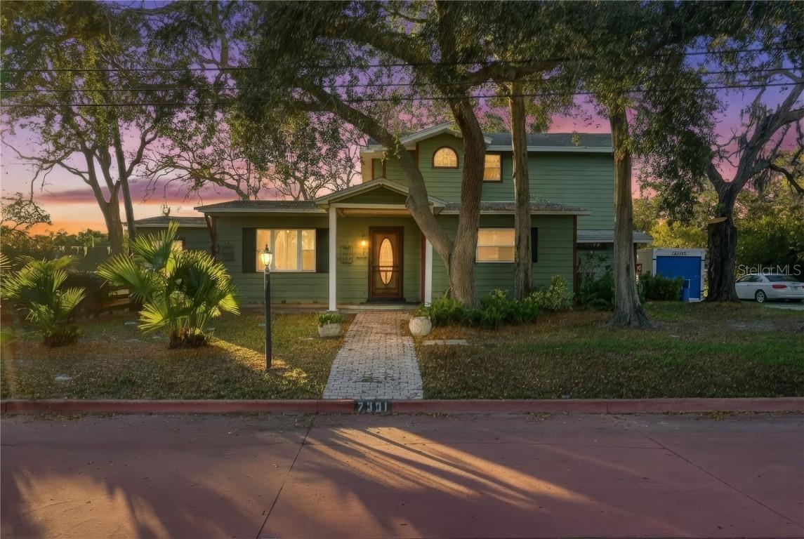 7331 Demens Dr., St Petersburg, FL 33712