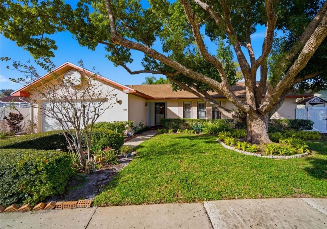 3103 Bentwood Ln., Safety Harbor, FL 34695