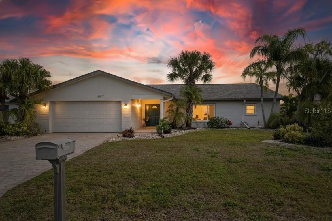 6307 Cottonwood Ln., Apollo Beach, FL 33572