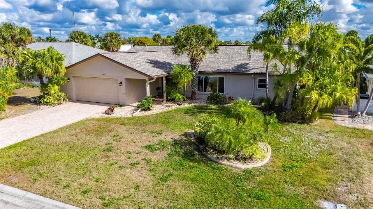 6307 Cottonwood Ln., Apollo Beach, FL 33572