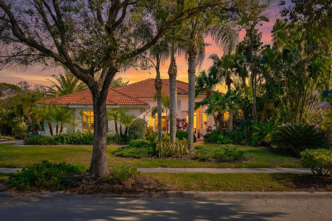 441 Village Dr., Tarpon Springs, FL 34689