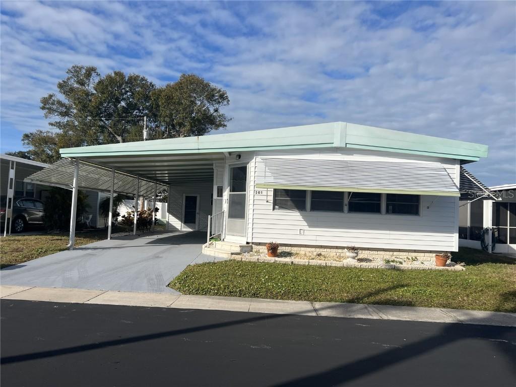 1500 County Road 1 #201, Dunedin, FL 34698