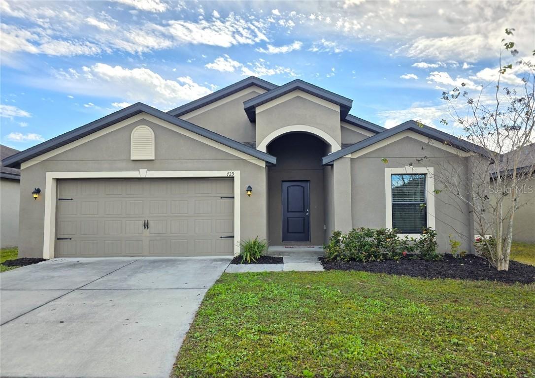 729 Chatham Walk Dr., Ruskin, FL 33570