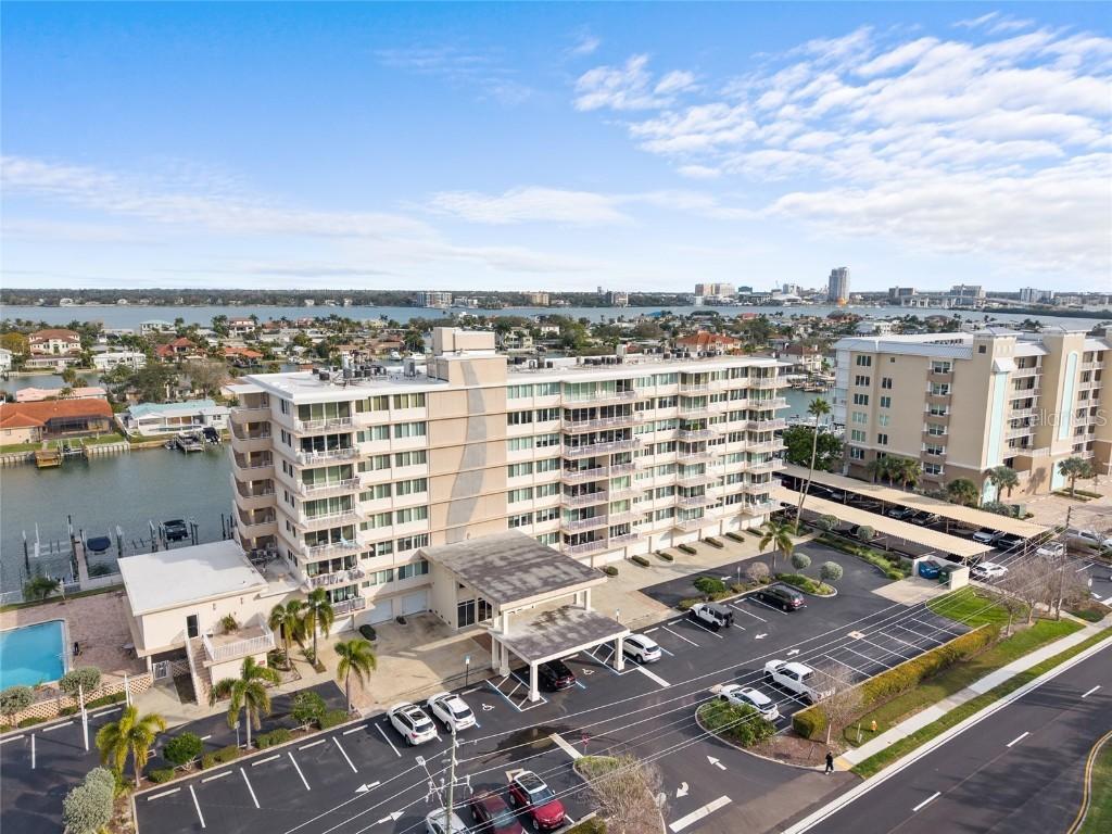 223 Island Way #5E, Clearwater Beach, FL 33767