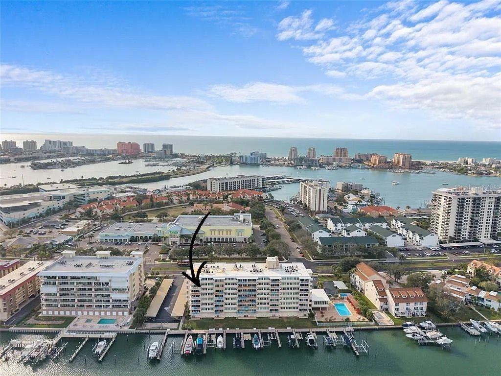 223 Island Way #5E, Clearwater Beach, FL 33767