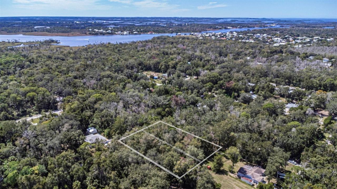 1420 NW 20th St., Crystal River, FL 34428