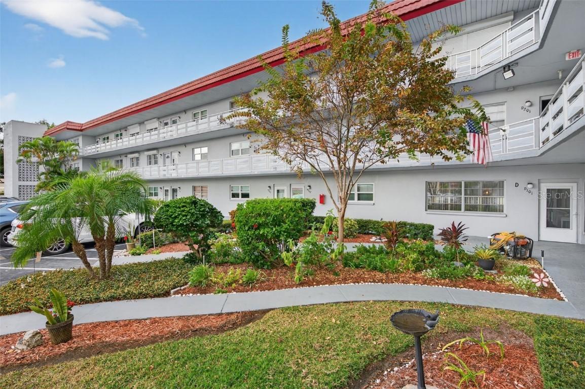 5660 80th St. #D101, St Petersburg, FL 33709