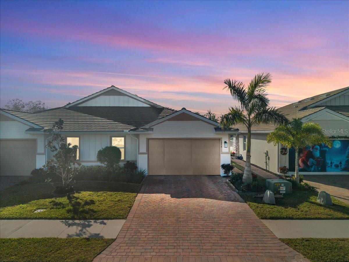 1074 Enbrook Loop, Naples, FL 34114