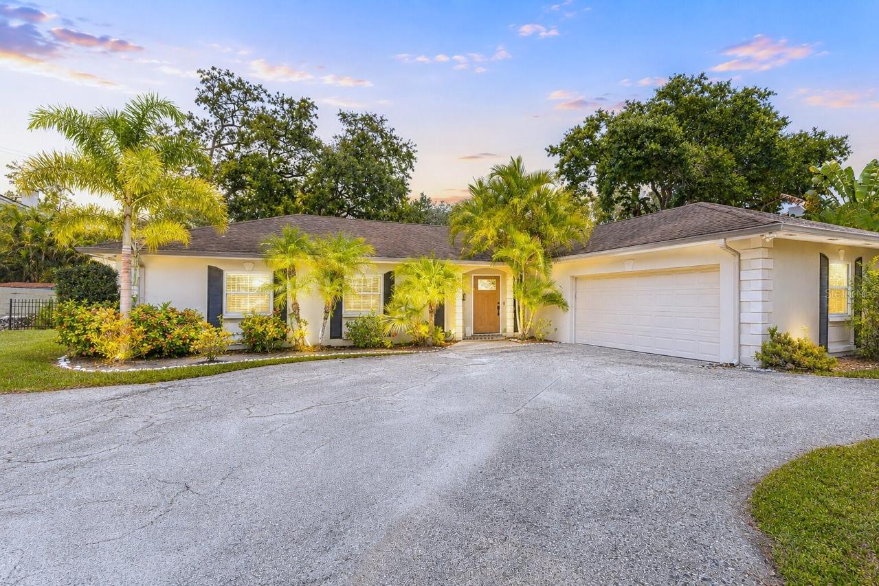 810 S West Shore Blvd., Tampa, FL 33609