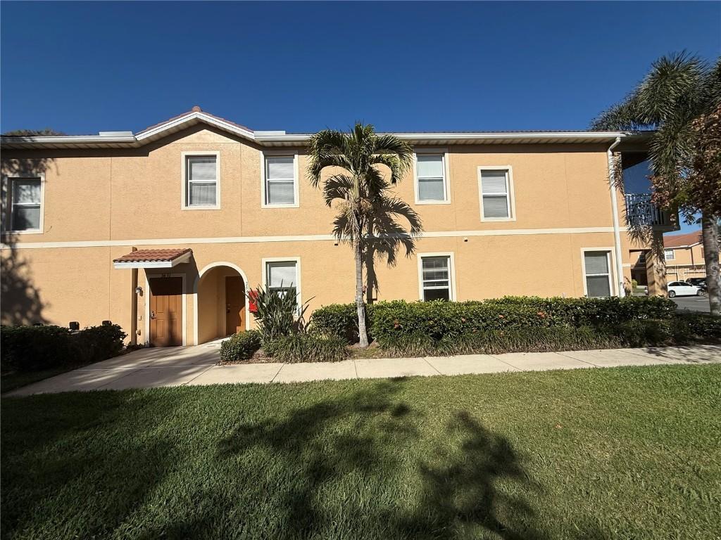 3693 Parkridge Cir. #7-101, Sarasota, FL 34243