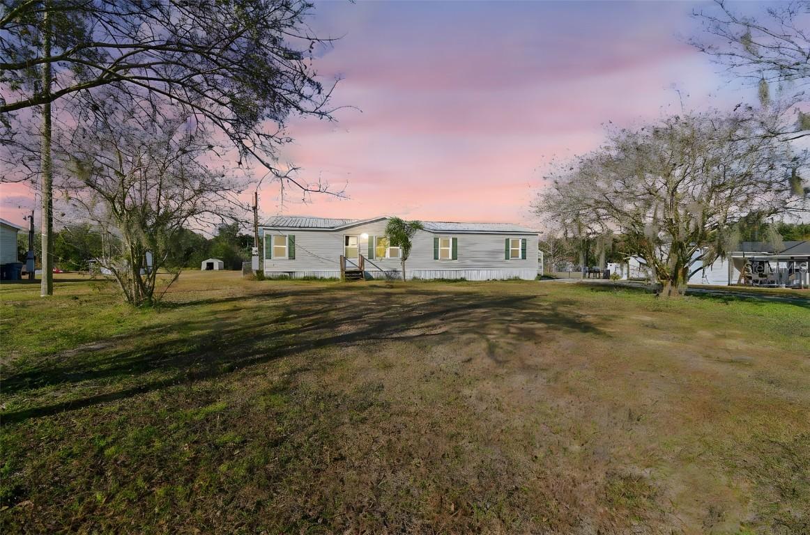 1660 Belmont Woods Dr., Mulberry, FL 33860