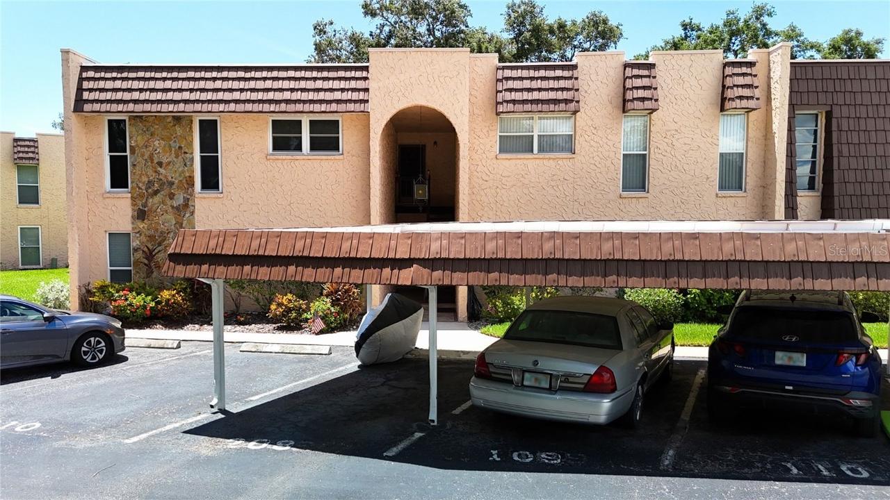 110 Aspen Cir., Seminole, FL 33777