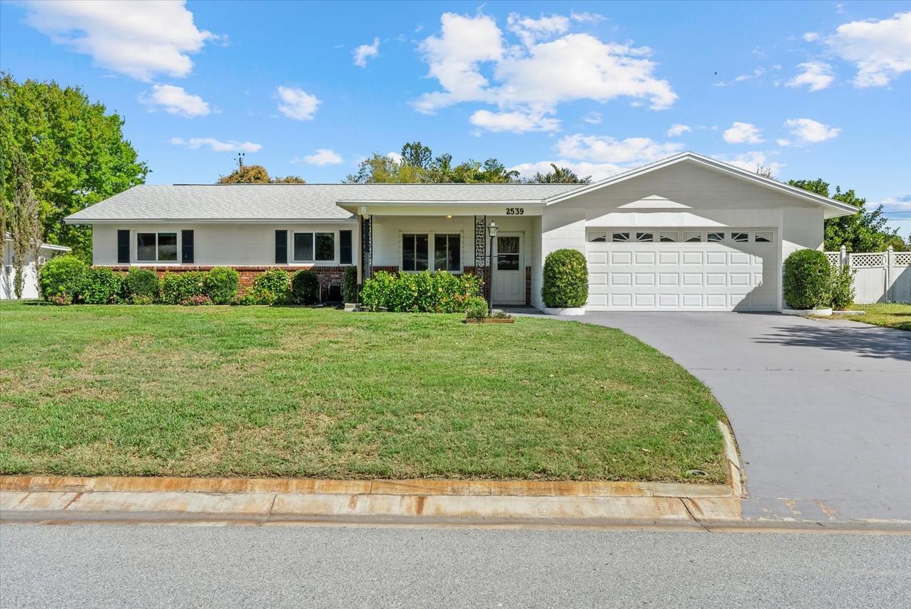 2539 Orsova Way, Sarasota, FL 34231