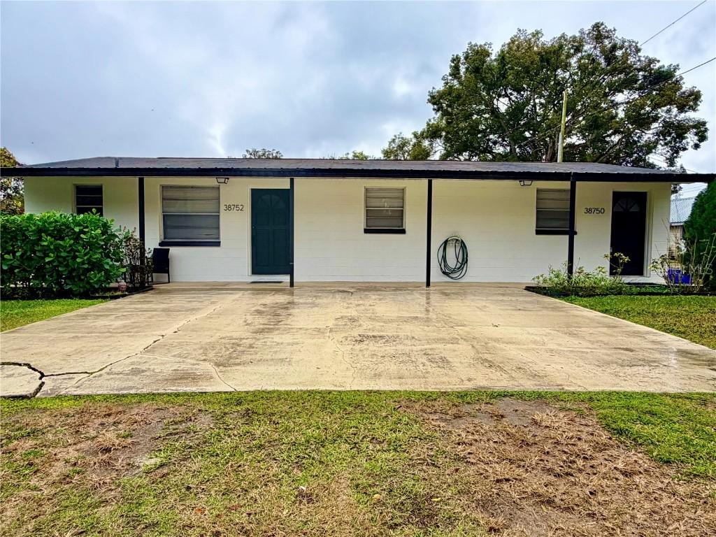 38750 & 38752 2nd Ave., Zephyrhills, FL 33542