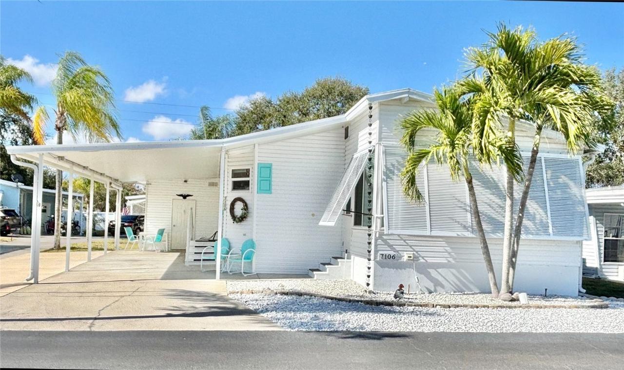 7106 Americana Dr. #140, St Petersburg, FL 33702