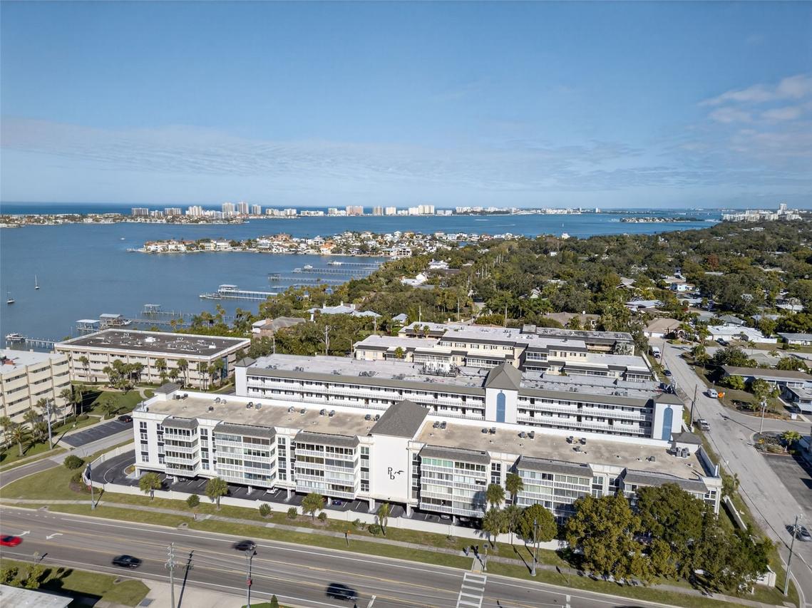 131 Bluff View Dr. #403, Belleair Bluffs, FL 33770