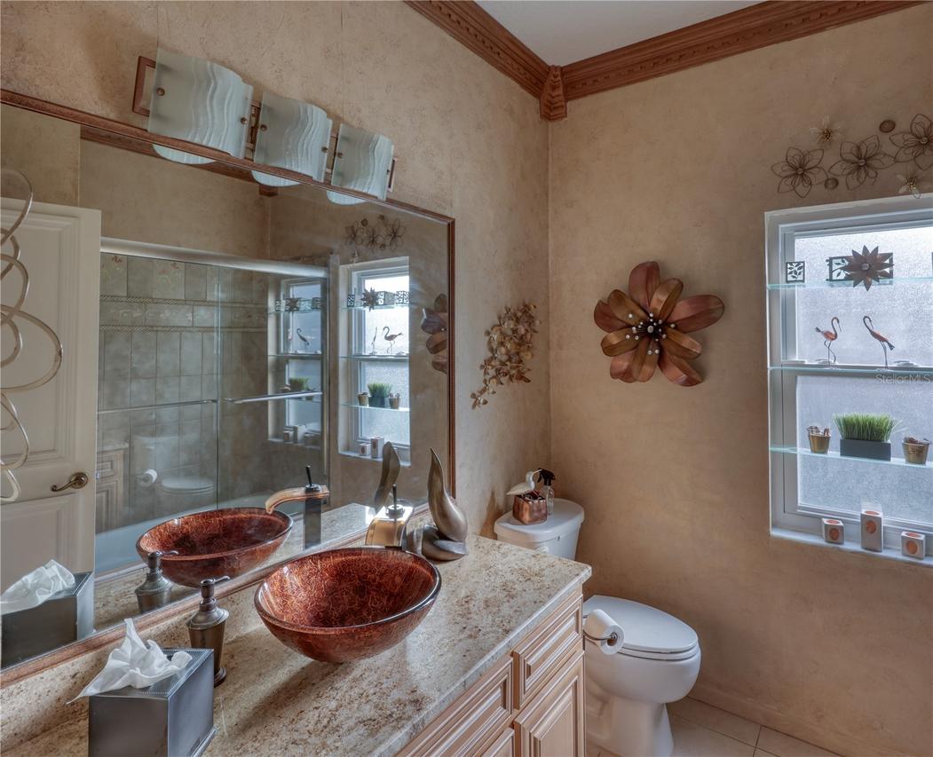 1858 Spur Ln., Palm Harbor, FL 34685