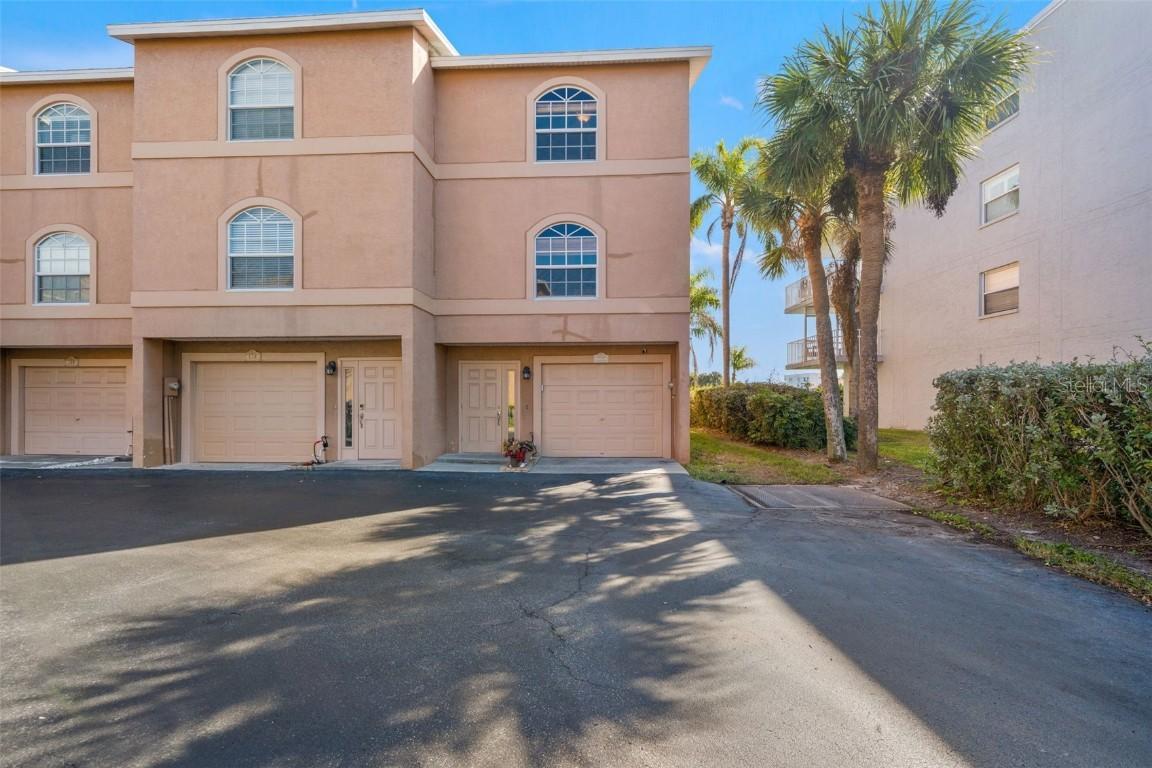 637 Pinellas Bayway #111, St Petersburg, FL 33715