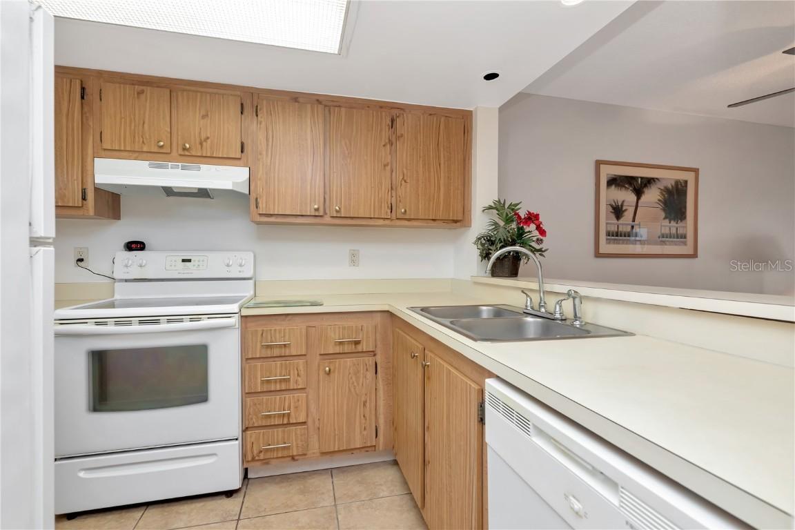 11485 Oakhurst Rd. #A105, Largo, FL 33774