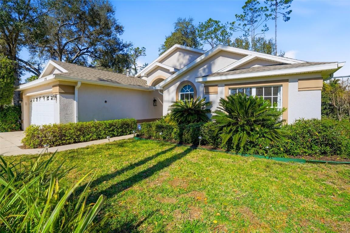 5712 Whitebark Dr., Wesley Chapel, FL 33543