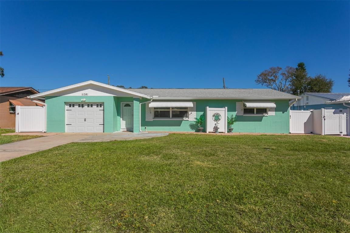 11381 70th Ter., Seminole, FL 33772