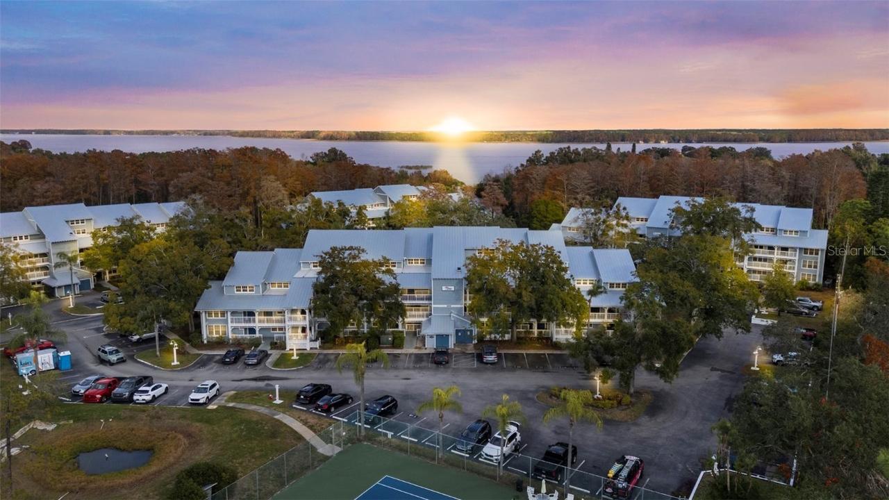 2599 Dolly Bay Dr. #302, Palm Harbor, FL 34684