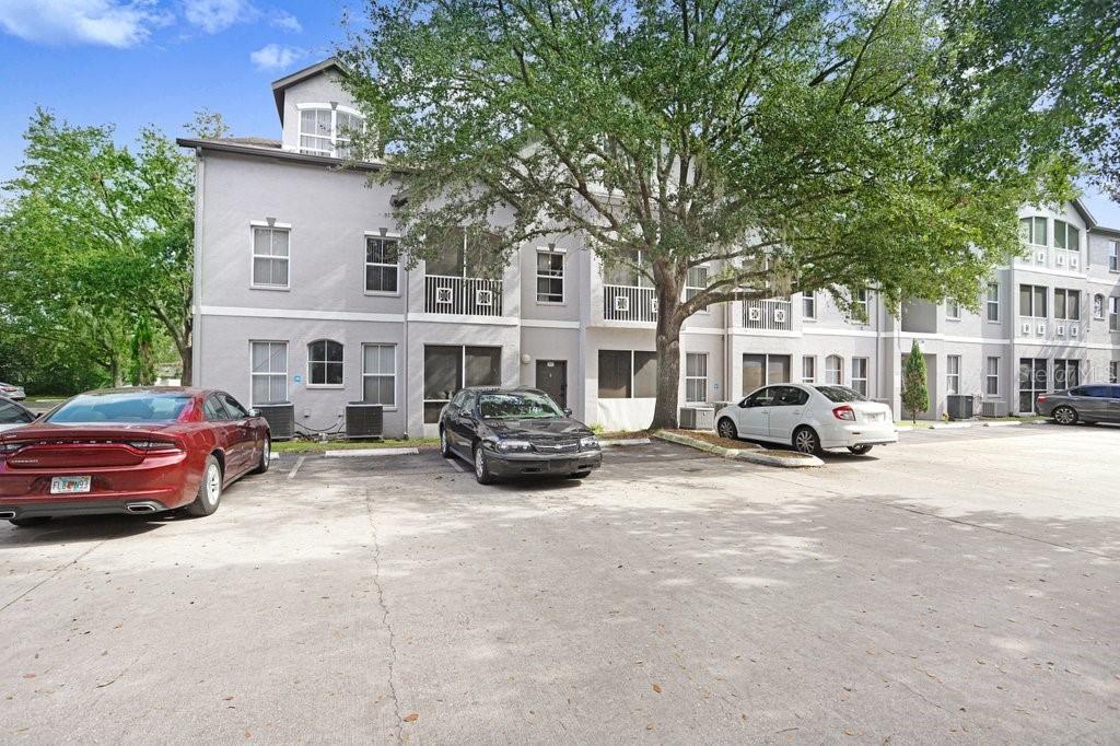 5032 Sunridge Palms Dr., Tampa, FL 33617