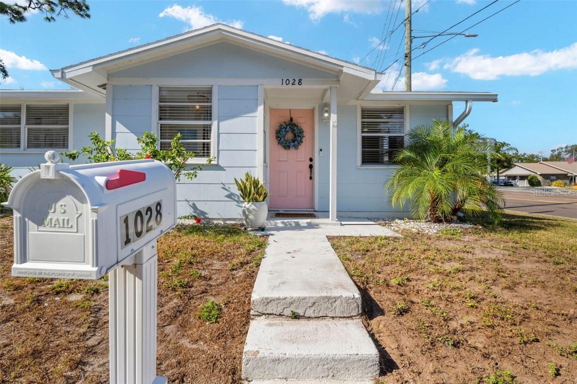 1028 Park Dr., Dunedin, FL 34698