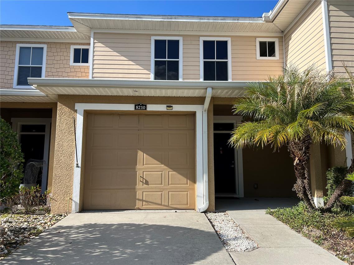 8210 Down Royal Rd., Tampa, FL 33610