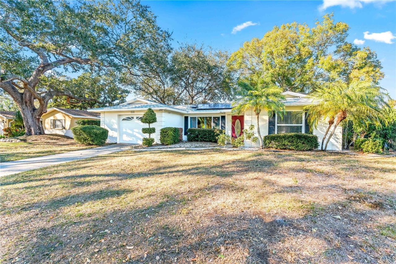 2040 Forest Dr., Clearwater, FL 33763