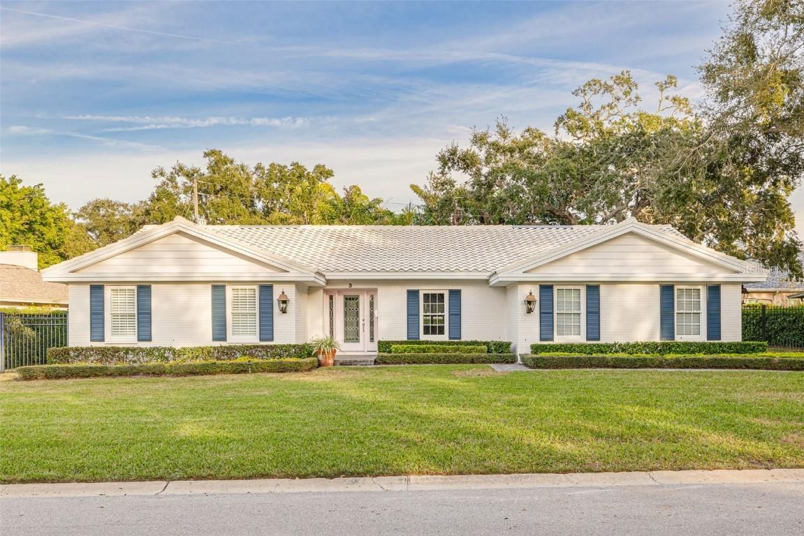 3 Eastwood Ln., Belleair, FL 33756