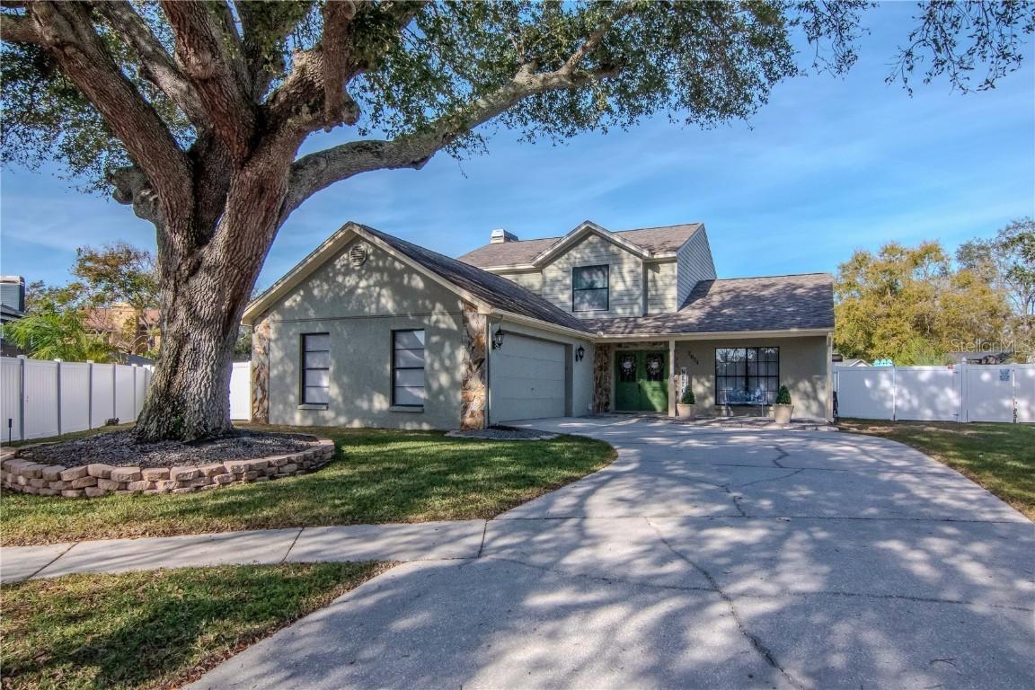 2604 Goldcrest Pl., Valrico, FL 33596