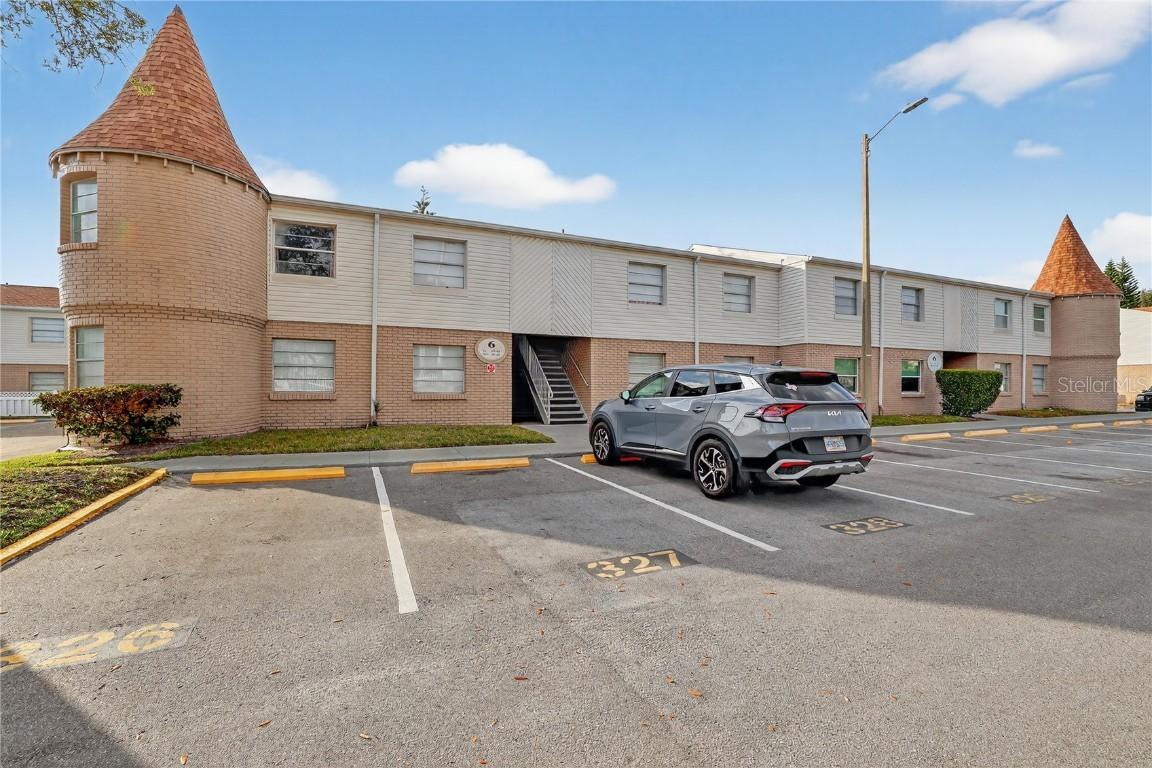 7210 N Manhattan Ave. #612, Tampa, FL 33614