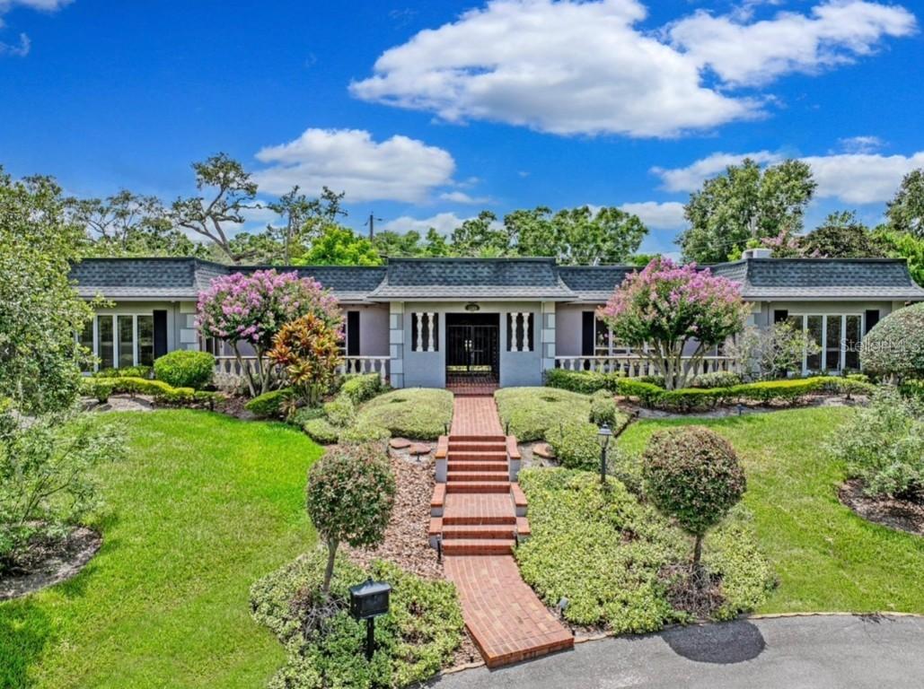 1249 Lake Point Dr., Lakeland, FL 33813