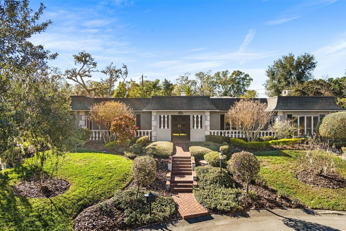 1249 Lake Point Dr., Lakeland, FL 33813