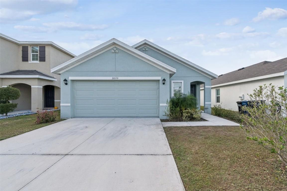 3820 Mannered Gold Ave., Bradenton, FL 34208