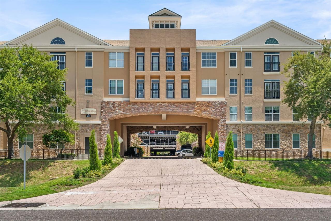 4221 W Spruce St. #1310, Tampa, FL 33607
