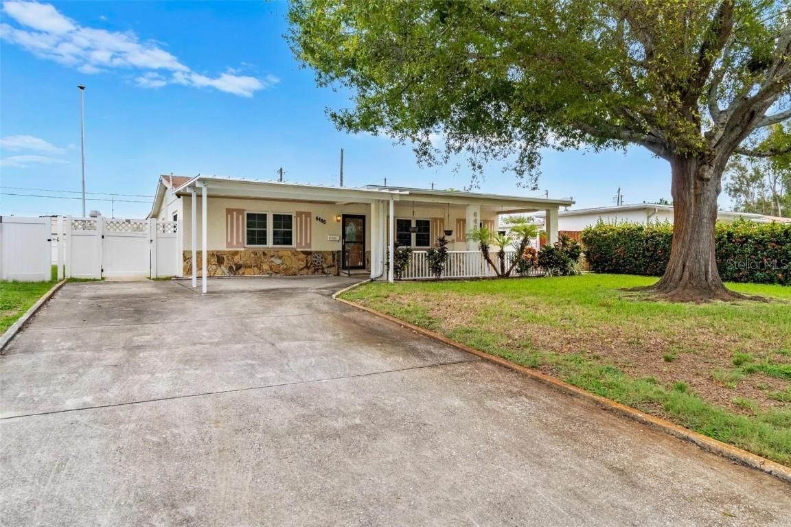 6489 34th Ter., St Petersburg, FL 33710