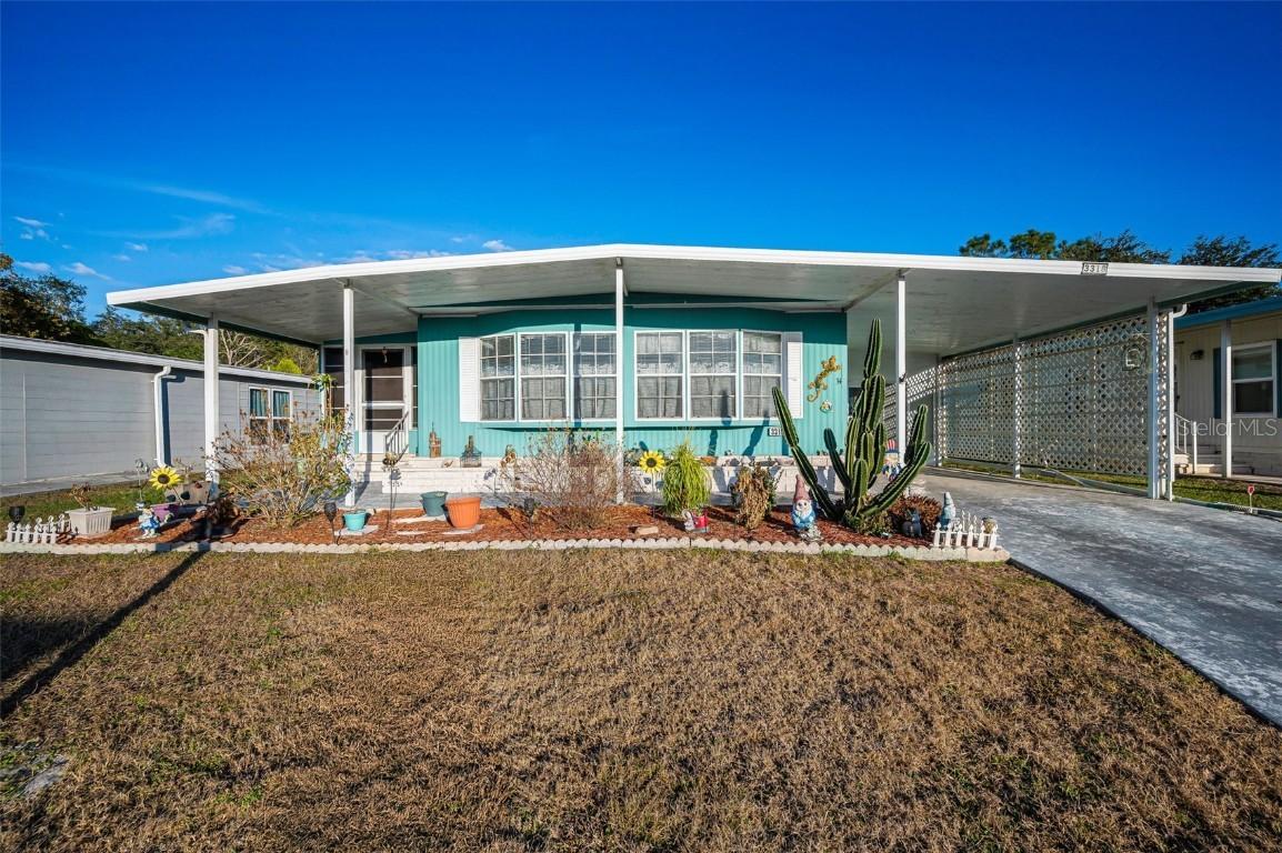 3318 Carnation Ln., Zephyrhills, FL 33541