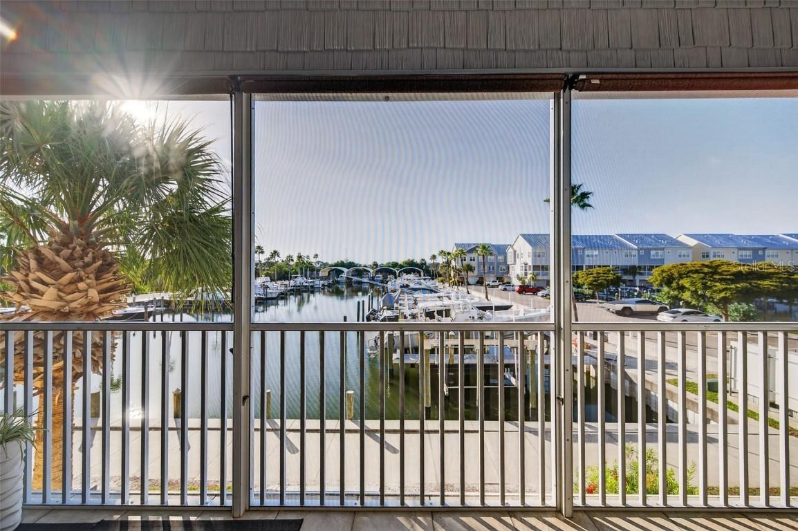 6115 Anchorage Way, St Petersburg, FL 33712