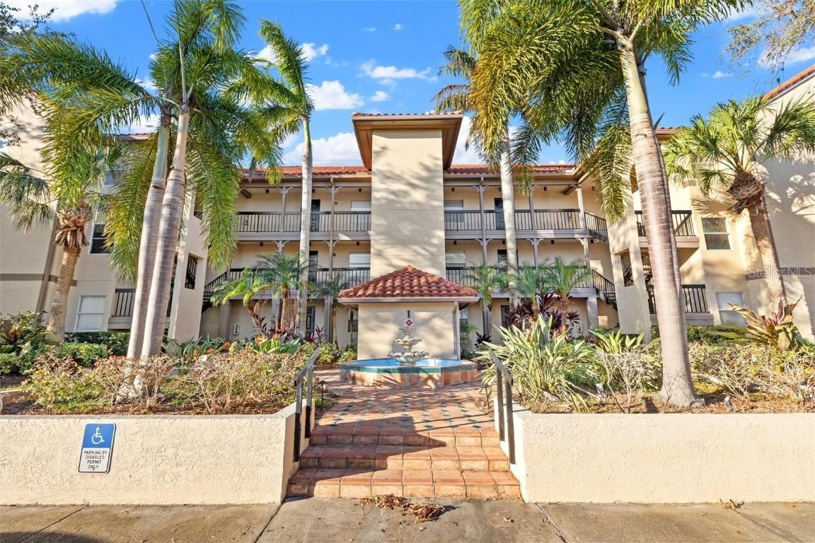 2400 Feather Sound Dr. #127, Clearwater, FL 33762