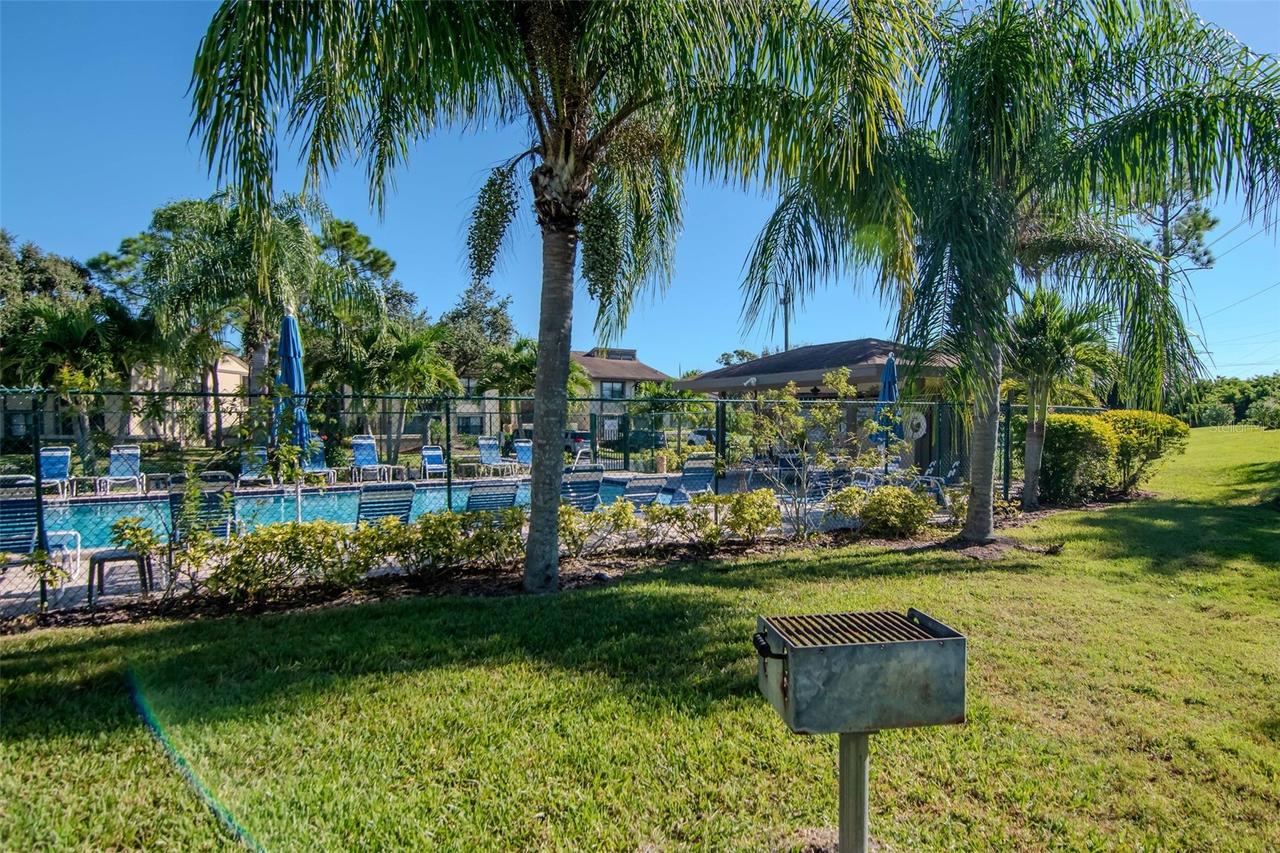 105 Woodlake Ln., Oldsmar, FL 34677