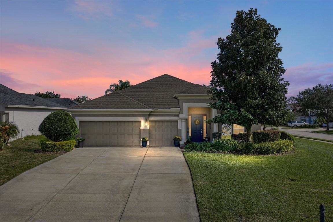 13302 Trailing Moss Dr., Dade City, FL 33525