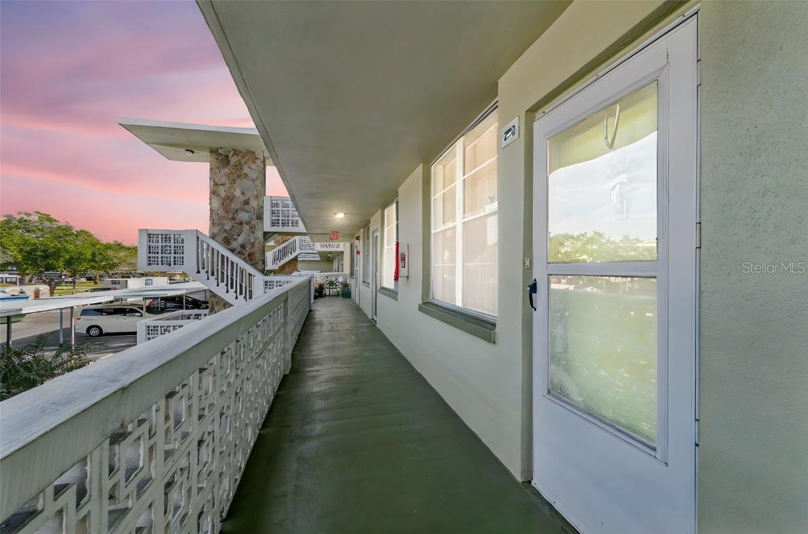 4885 1st St. #203, St Petersburg, FL 33703