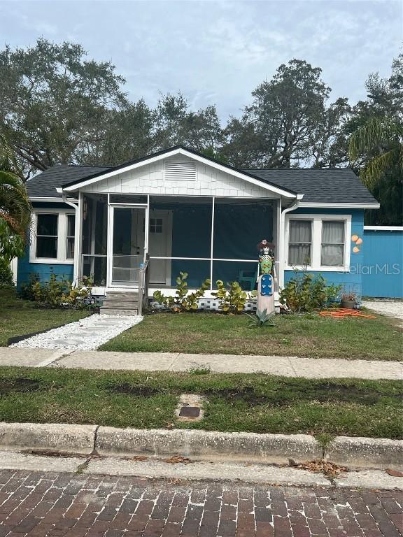 520 Roanoke St., Dunedin, FL 34698
