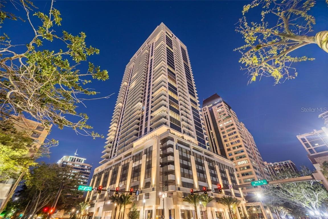 275 1st Ave S #2706, St Petersburg, FL 33701