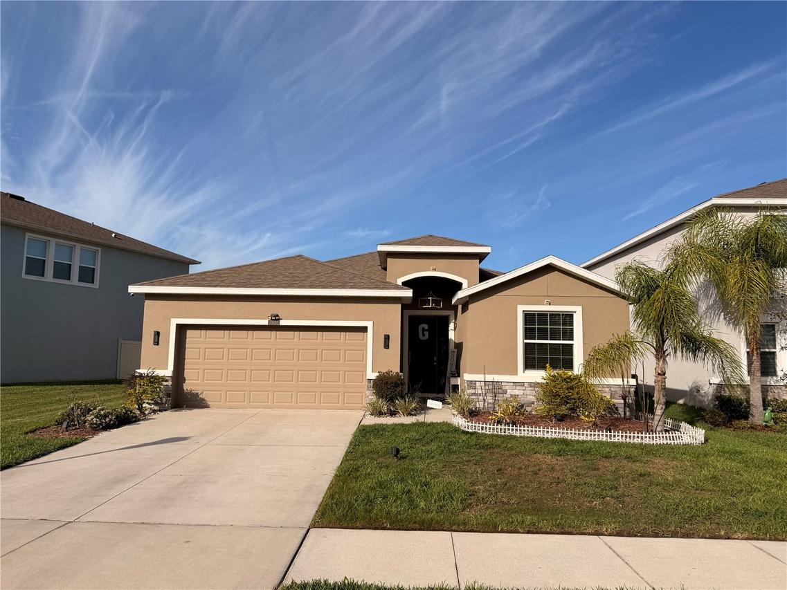 33034 Sand Creek Dr., Wesley Chapel, FL 33543