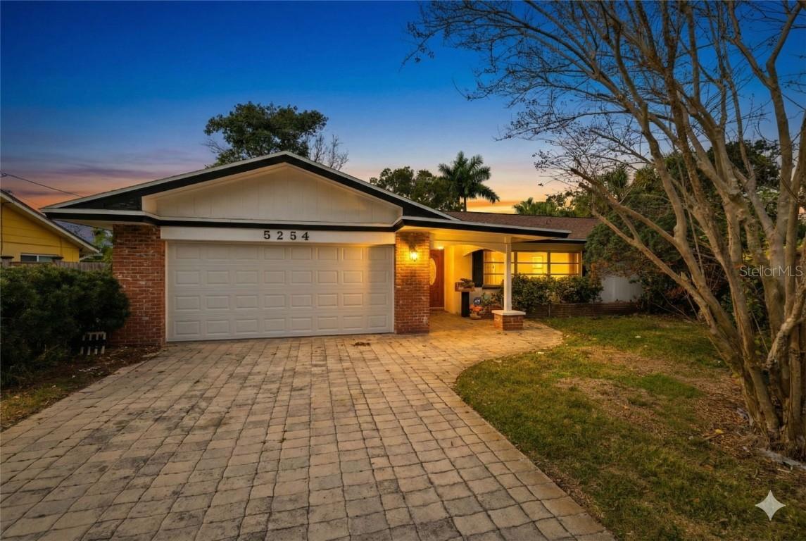 5254 Venetian Blvd., St Petersburg, FL 33703